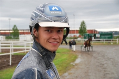OSKAR J ANDERSSON